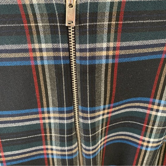 Zara High Waisted Skit - Picture 3 of 8